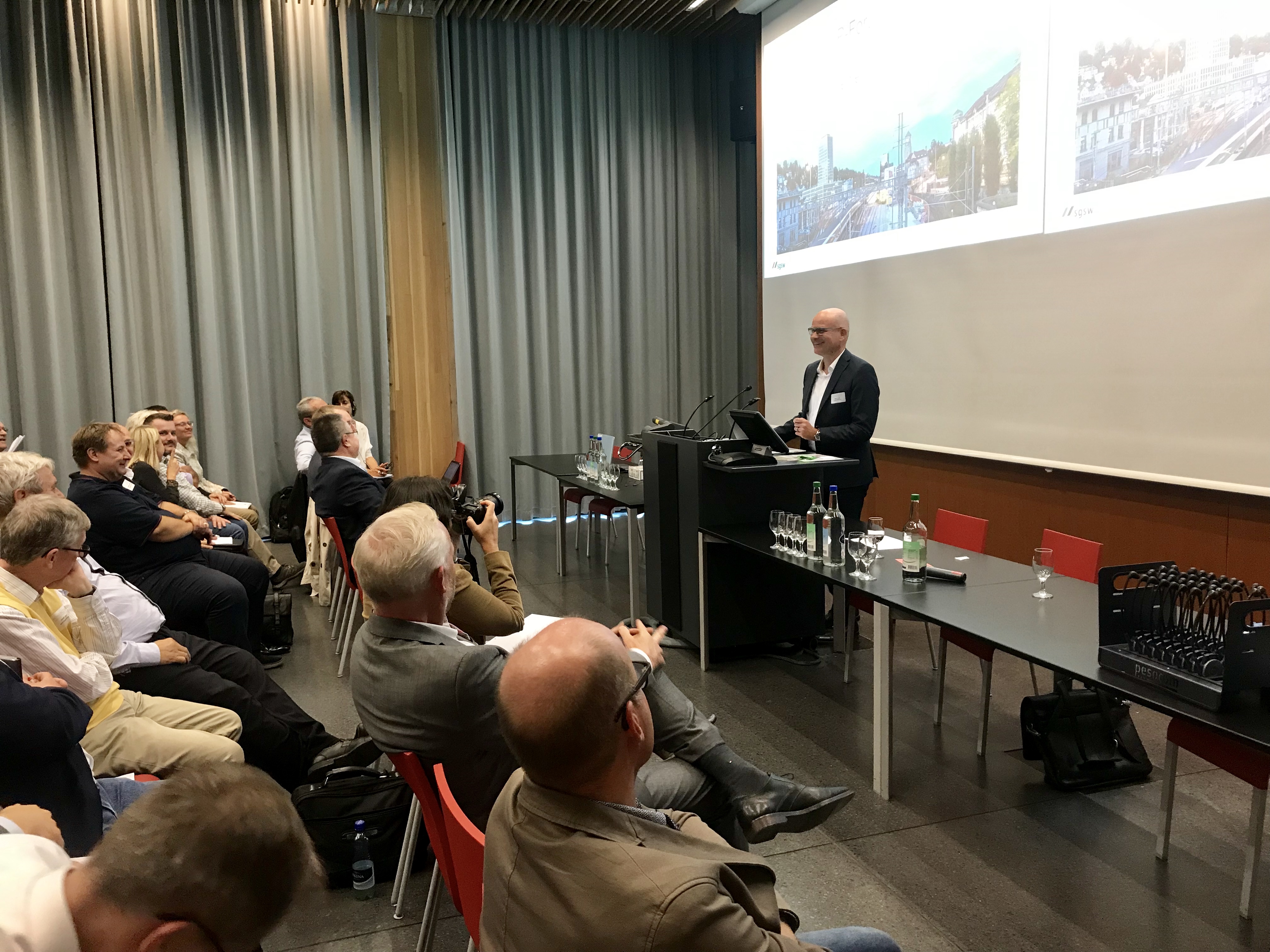Marco Letta präsentiert das Energiekonzept von St.Gallen