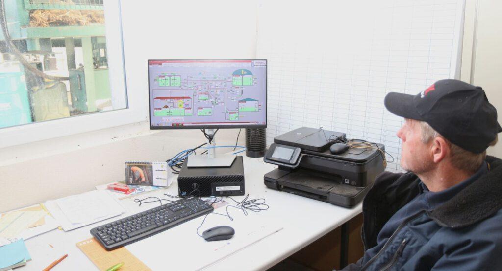 B5 A1 24 Powerloop Lignieres Steuerzentrale IMG 1978 1600x866 1