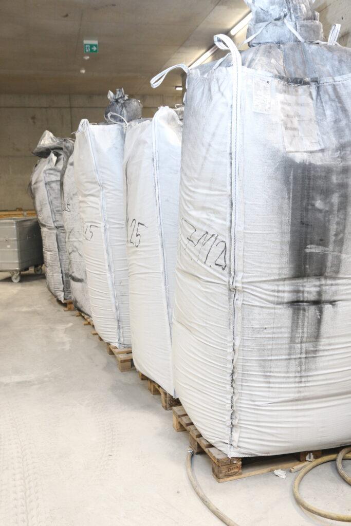 B6 0126 Ph5 FL FW Pflanzenkohle IMG 3097