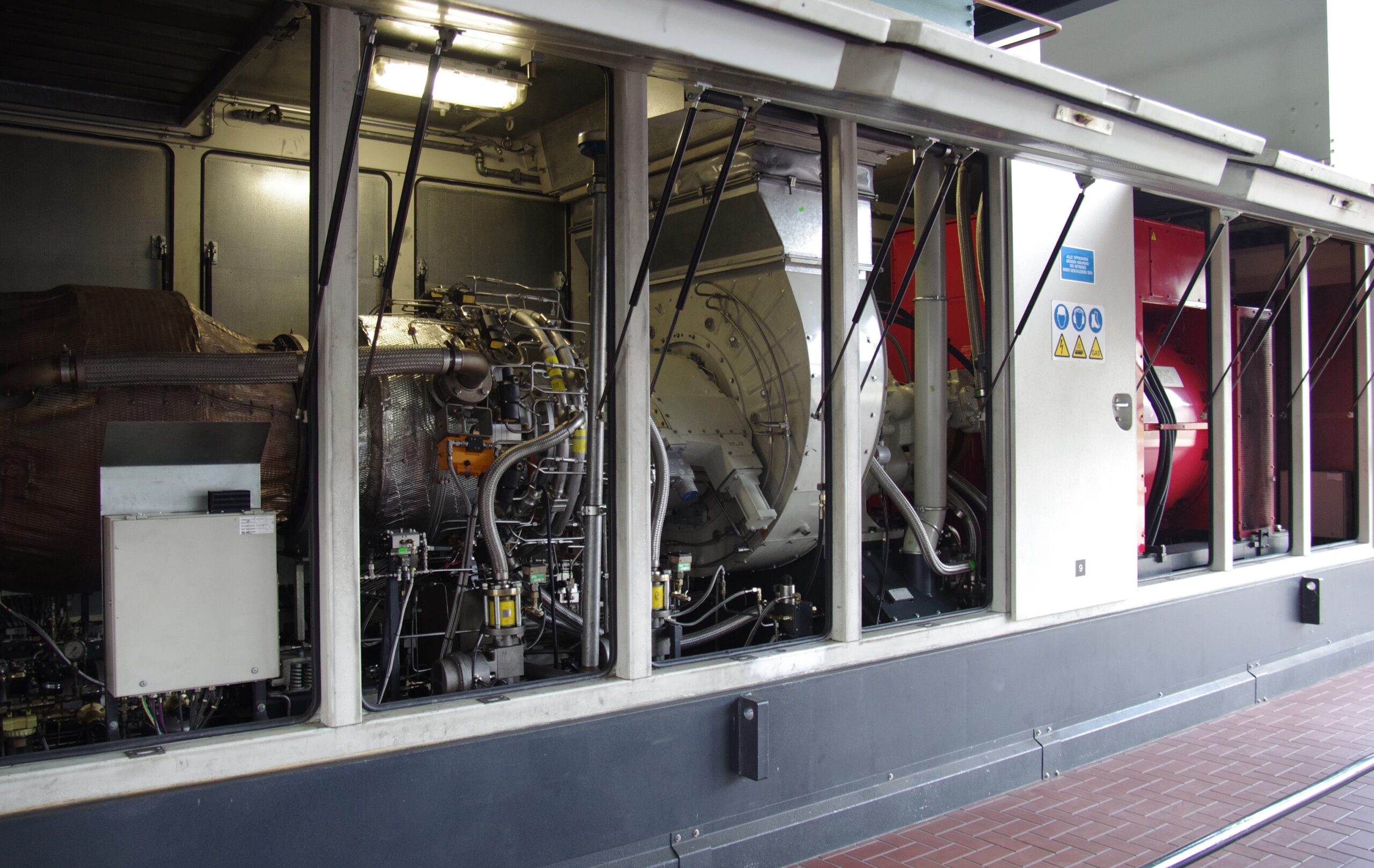 6 Flughafen Landolt Bild 07 gr scaled